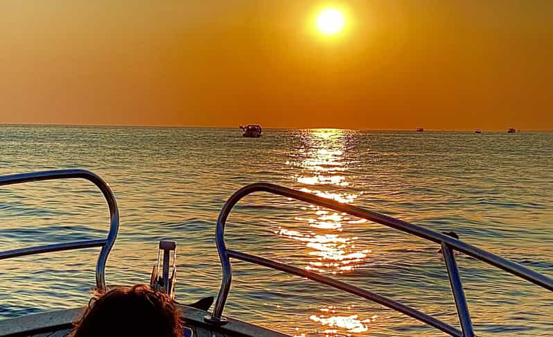 LEUCA: VISITA A LA CUEVA DEL ATARDECER 1h 30 min