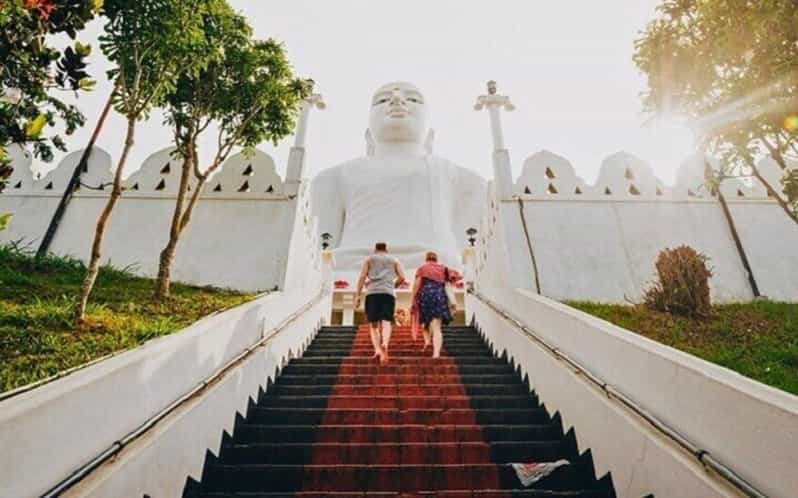 Visita de la ciudad de Kandy en TukTuk con guía recomendado