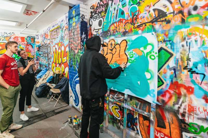 NUEVA YORK: Lección de graffiti en Brooklyn