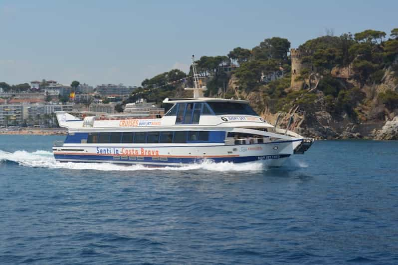 Desde Tossa de Mar Ferry de ida y vuelta a Lloret de Mar