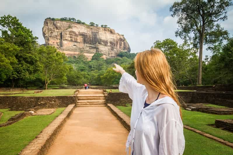 Desde colombo/Negombo Excursión de un día a Sigiriya y Dambulla