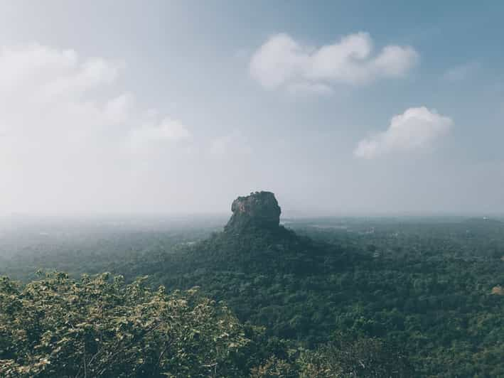 Excursión de un día de Kandy a Sigiriya-Dambulla