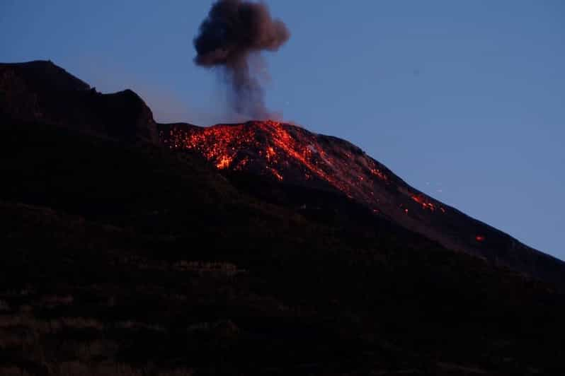 Lípari: Vulcano, Panarea y Stromboli Crucero con Vino