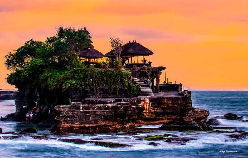 Bali: Cascada de Ubud, Terraza de Arroz y Puesta de Sol en Tanah lot