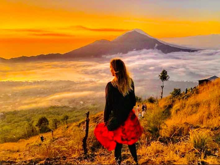 Bali: Excursión al Amanecer del Monte Batur con Desayuno y Aguas Termales