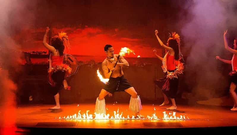 Daytona Beach: Luau con cena polinesia y espectáculo en vivo