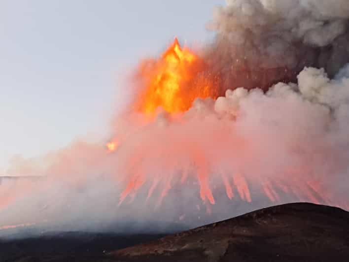 Etna escursione ai crateri sommitali 3345m