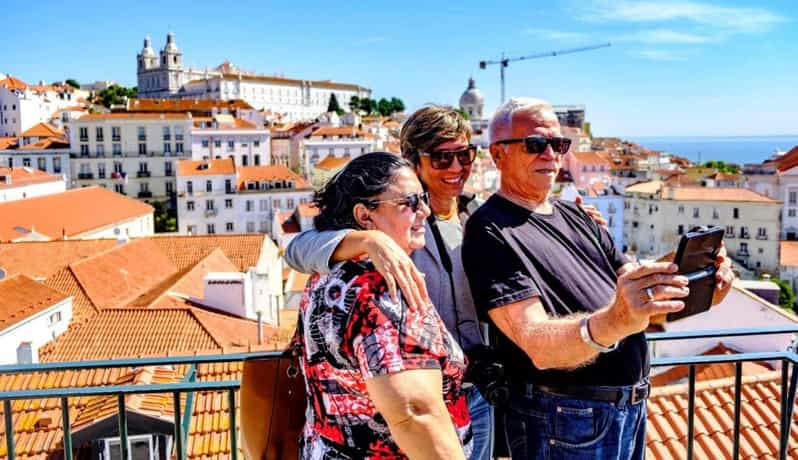 Lisboa: Tour a pie descubriendo Rossio, Chiado y Alfama