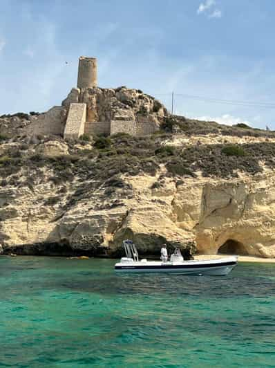 Cagliari: tour in gommone, tuffi, un buon drink e tanto sole