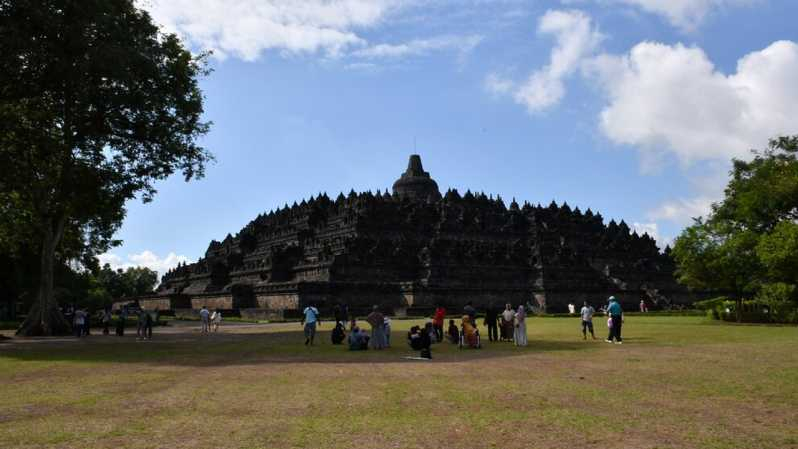 Excursión de un día a Borobudur desde el puerto de Semarang