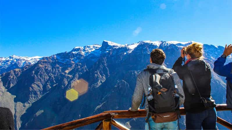 Desde Arequipa: Excursión guiada de día completo al Cañón del Colca con comidas