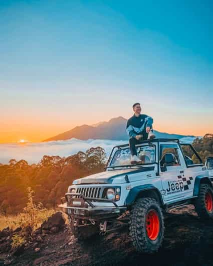 Bali: Tour Privado en Jeep por el Amanecer del Monte Batur con Aguas Termales