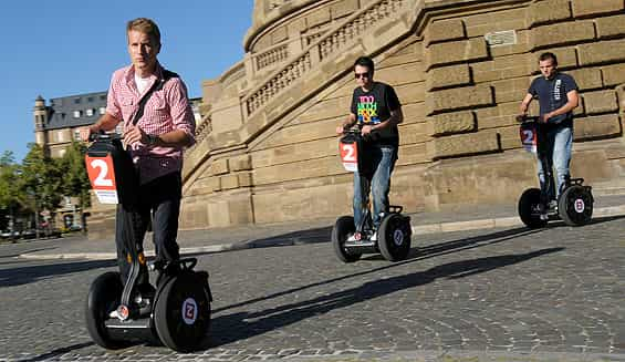 Antiguo ayuntamiento, torre del agua y Ehrenhof en Segway