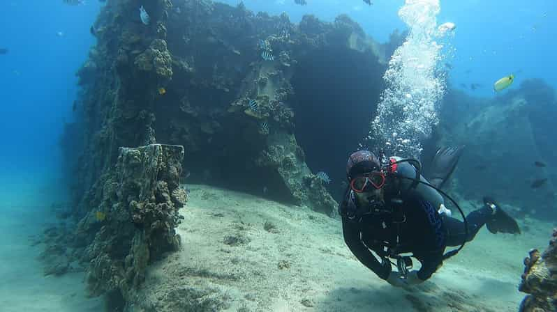 Oahu: Prueba a bucear desde la costa