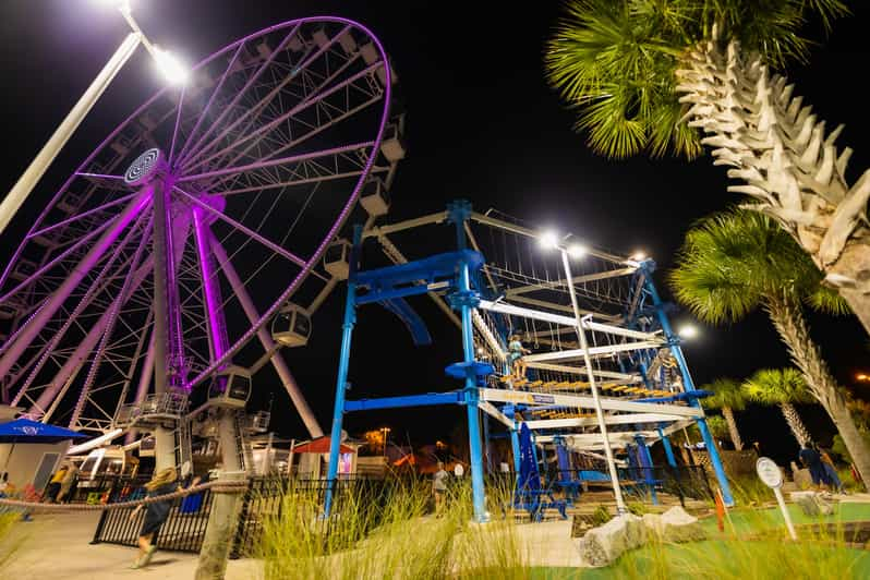 Playa de Ciudad de Panamá: SkyWheel Miniature Golf