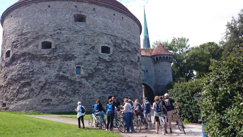 Tour en bicicleta de 2 horas por lo mejor de Tallin