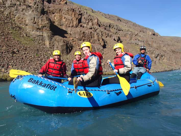 Rafting Familiar en el Río Glacial Oeste