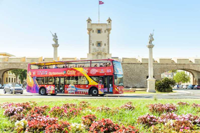 Cádiz: Visita Guiada en Autobús Hop-On Hop-Off