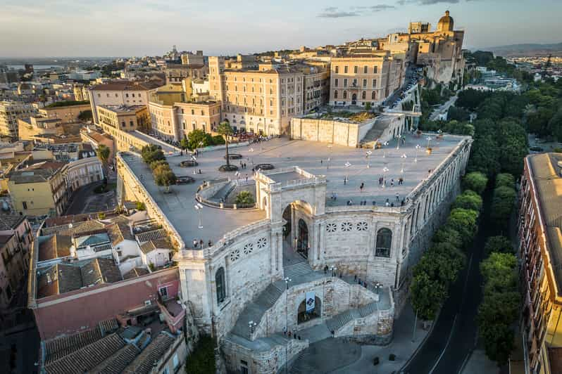 3 Horas de Visita Guiada Privada por la Cagliari Histórica