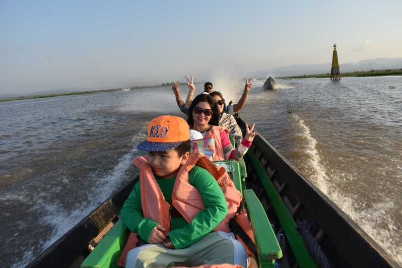 Desde Nyaung Shwe Excursión de un día en barco por el Lago Inle