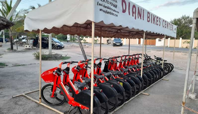 Playa de Diani: Visita al pueblo en bicicleta con recogida en el hotel