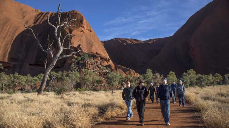 Lo más destacado de Uluru Excursión Matinal en Grupo Reducido + Desayuno Picnic
