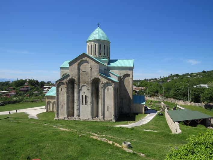 Kutaisi, Cueva de Prometeo y Ruta del Vino