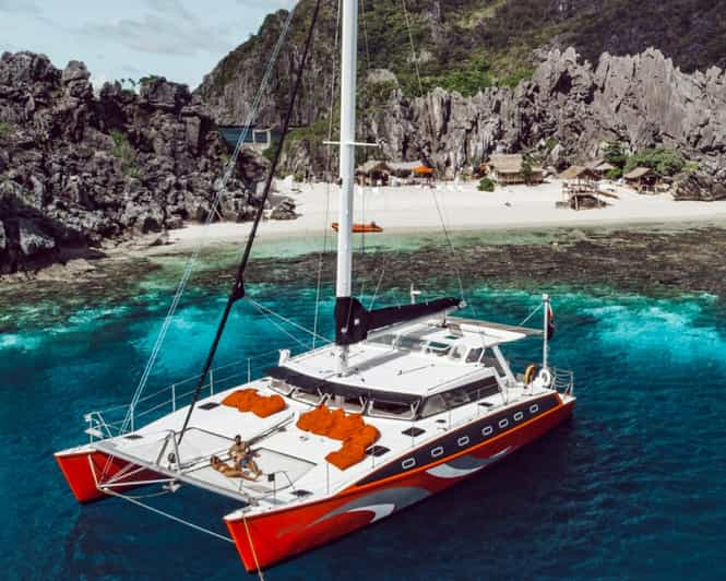 El Nido: Crucero Premium de un día en catamarán para saltar de isla en isla