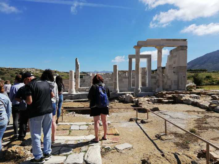 Isla de Naxos: tour histórico de día completo en autobús
