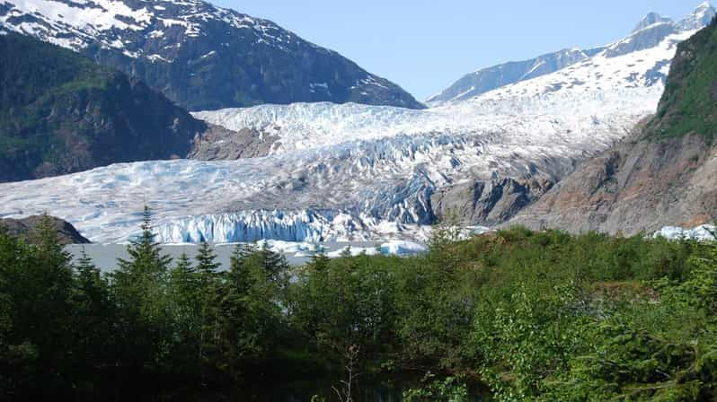 Ciudad de Juneau y Glaciar de Mendenhall