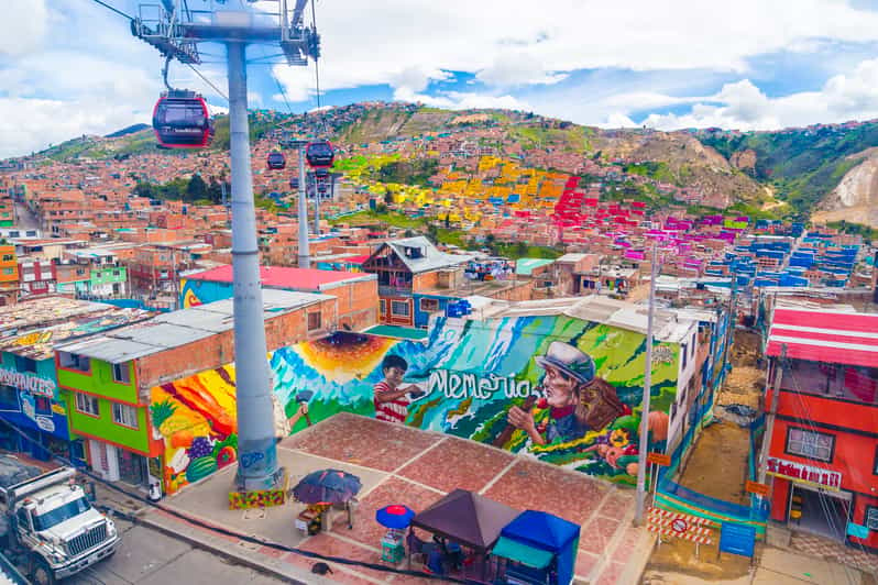 Barrios de Bogotá: Excursión a la Favela El Paraíso con Teleférico