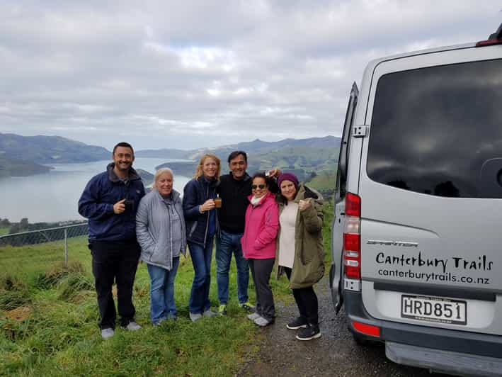 Excursión de un día a Akaroa/Península de Banks con crucero panorámico por el puerto