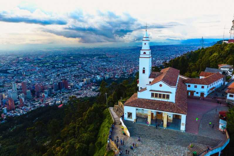 Bogotá: Monserrate, La Candelaria y tour a pie por la ciudad