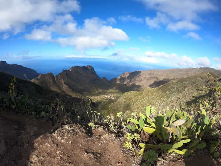 "Ruta Panorámica: Explora Contrastes Naturales"