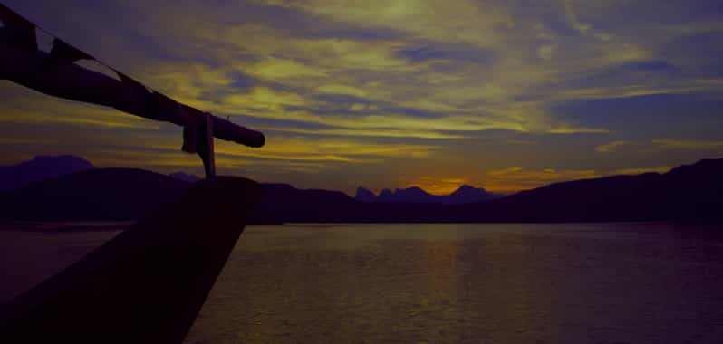 Musandam/Khasab: Crucero nocturno en dhow con acampada y barbacoa