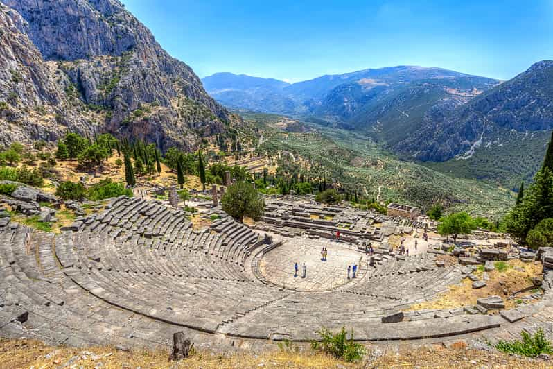 Gira guiada a pie por Delphi y entrada