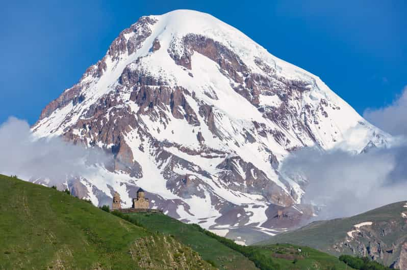 Descubre Ananuri, Gudauri y Kazbegi Visita guiada de un día