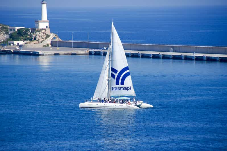 Ibiza: paseo en catamarán a Formentera con comida y bebidas