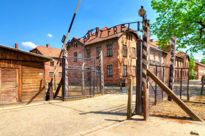 Cracovia: Auschwitz Tour guiado con almuerzo opcional y servicio de recogida