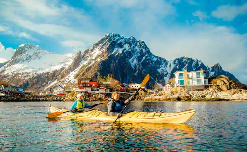 Svolvaer: Aventura invernal en kayak de 2 horas