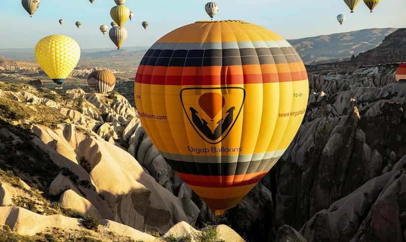 Capadocia: Descubre el amanecer en globo aerostático