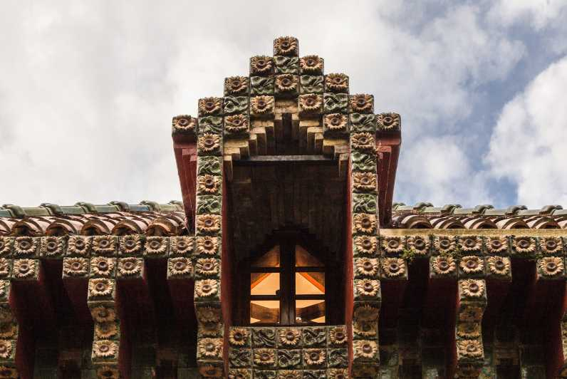 Comillas: entrada a El Capricho de Gaudí y tour opcional