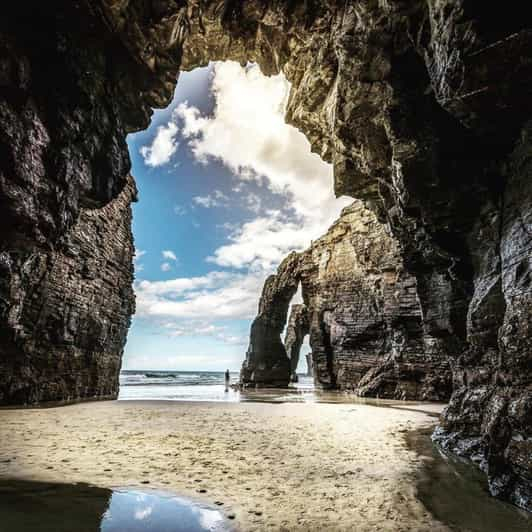 Desde Santiago de Compostela: Lugo y playa de las Catedrales