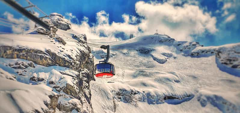 Majestad de los Alpes: Tour privado al Monte Titlis desde Basilea