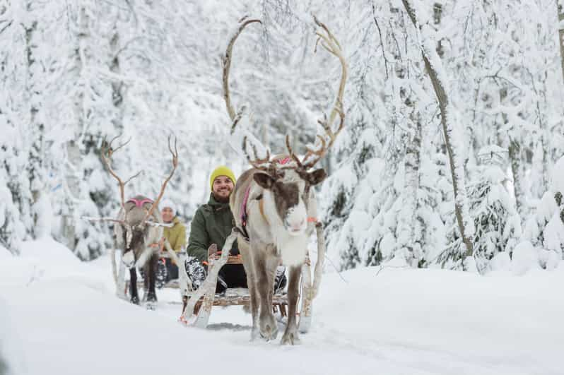 Levi: El invierno destaca Día en familia con Safari en moto de nieve