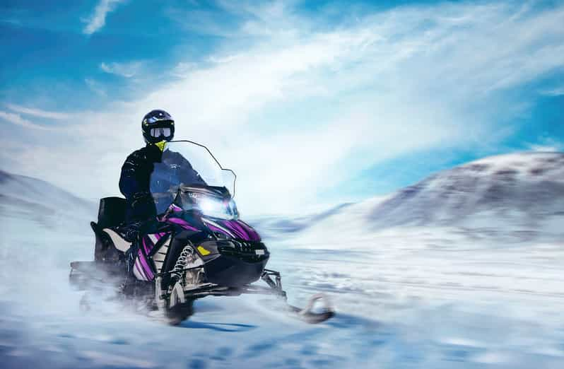 Levi: Safari en moto de nieve eléctrica por Laponia