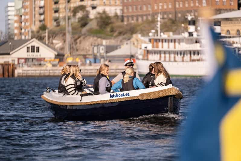 Centro de Gotemburgo: Alquila un tour en barco eléctrico autoconducido