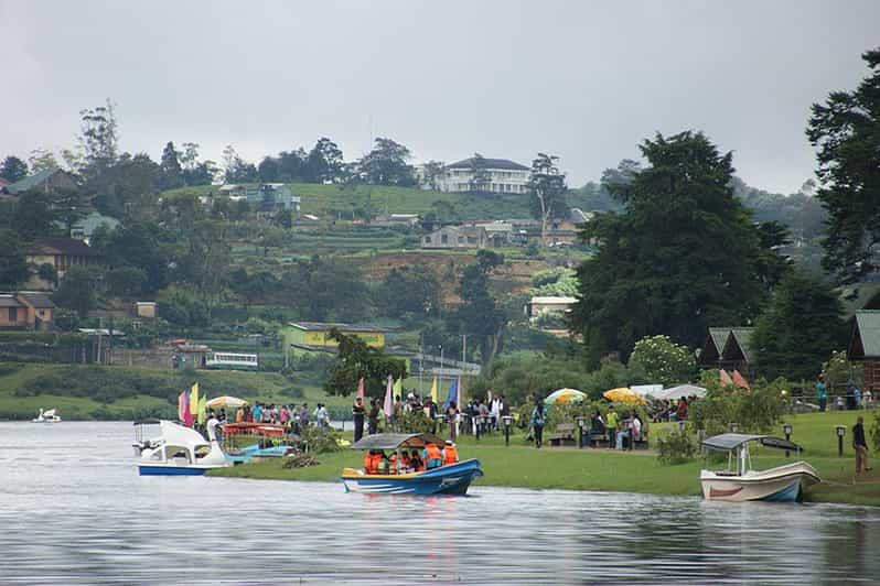 Desde Colombo: viaje privado de una noche a Nuwara Eliya