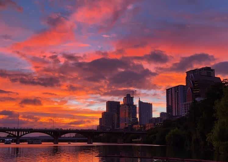 Austin: Excursión en Kayak para Observar Murciélagos al Atardecer