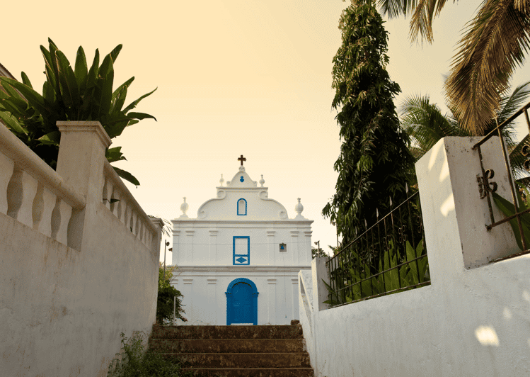 Goa del Norte con la isla de Divar (tour de la ciudad guiado de un día completo)